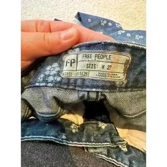 Free People Ditsy Floral Low Rise Skinny Jeans Size 27 - Picture 4 of 6